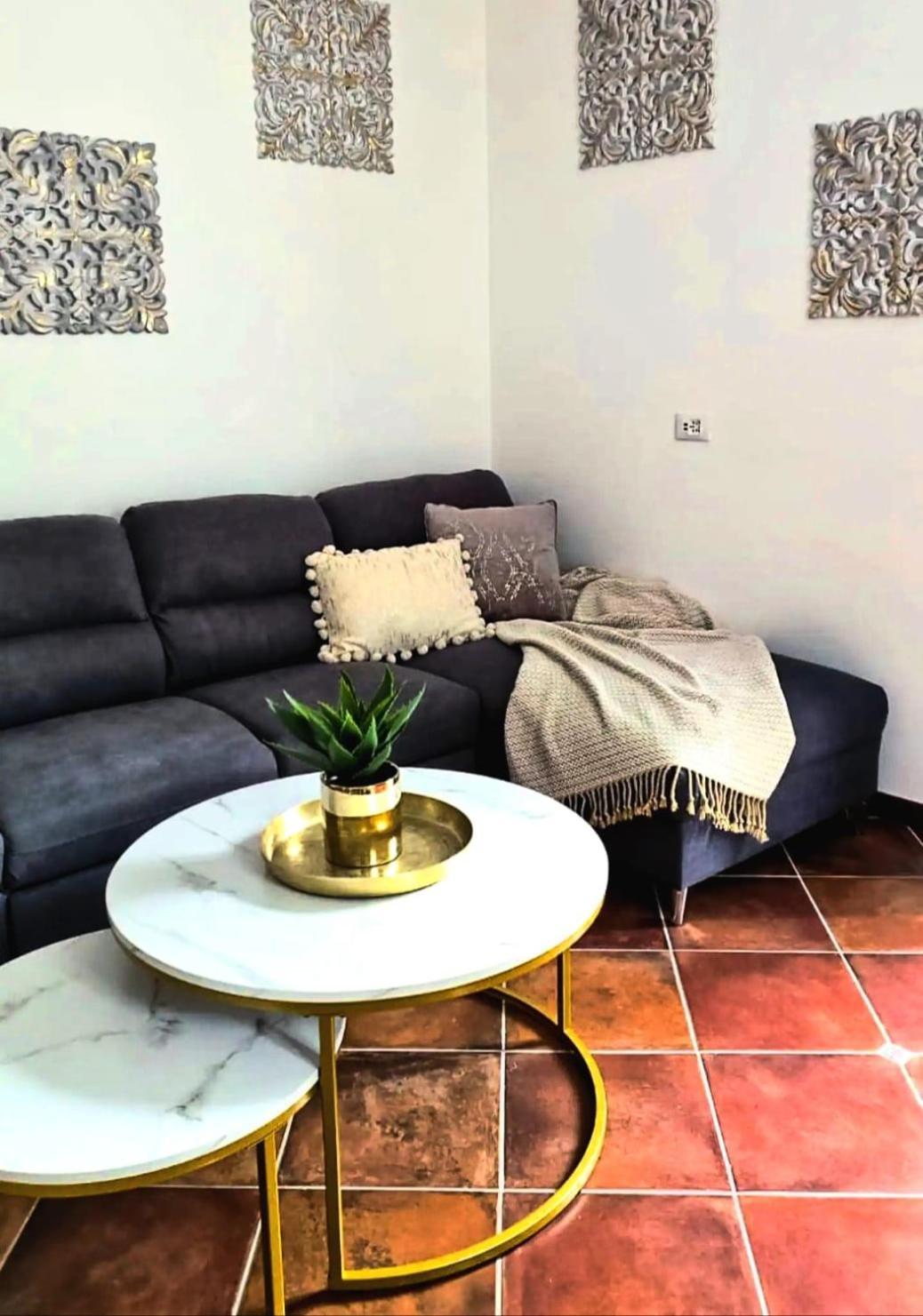 ארונה Villa Marchesa מראה חיצוני תמונה