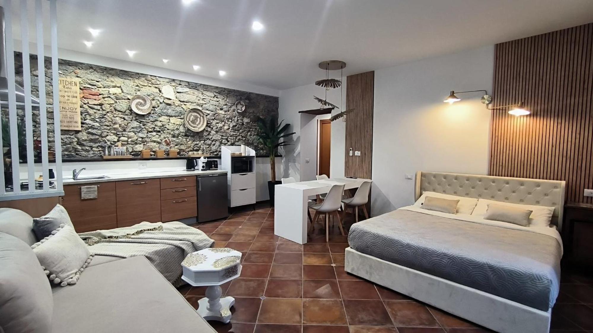 ארונה Villa Marchesa מראה חיצוני תמונה